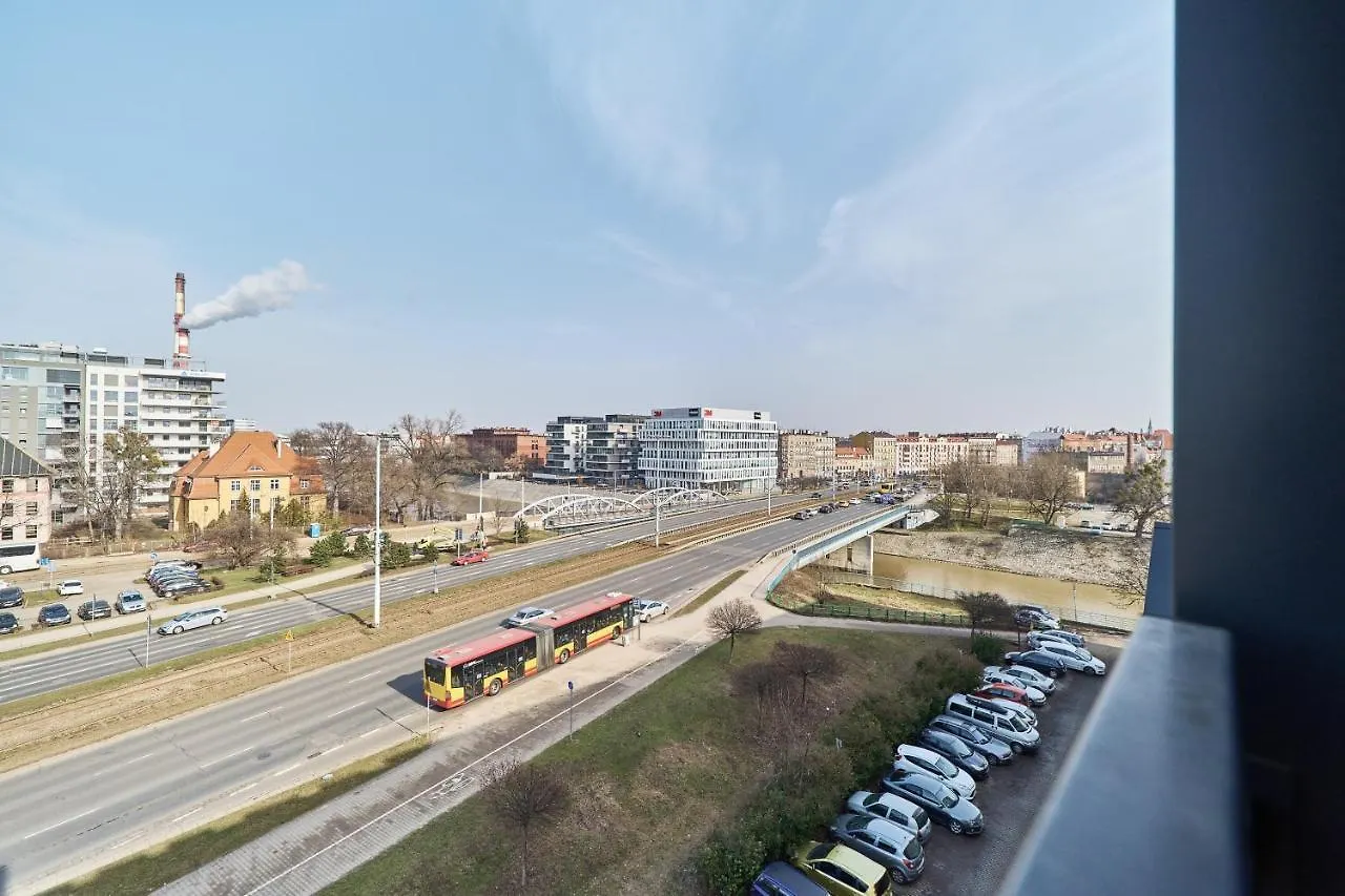 Under The Wroclove Sky By Noclegi Renters Wrocław 0*,